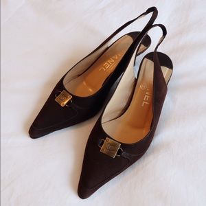 RARE vintage Chanel slingback kitten heels